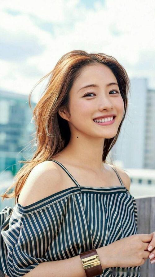 国产18到20岁美女毛片,18-20岁国产美女风采集锦